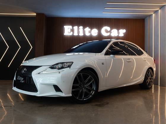 LEXUS IS250 F-SPORT 2.5 V6 24V GASOLINA 4P AUTOMÁTICO LEXUS IS250 F-SPORT 2.5 V6 24V GASOLINA 4P AUTOMÁTICO